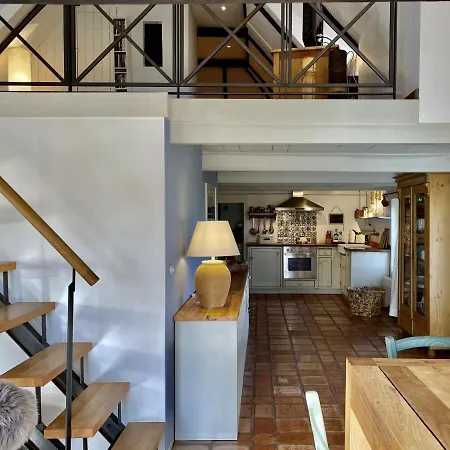 Friesenkate Am Seedeich Hillgroven